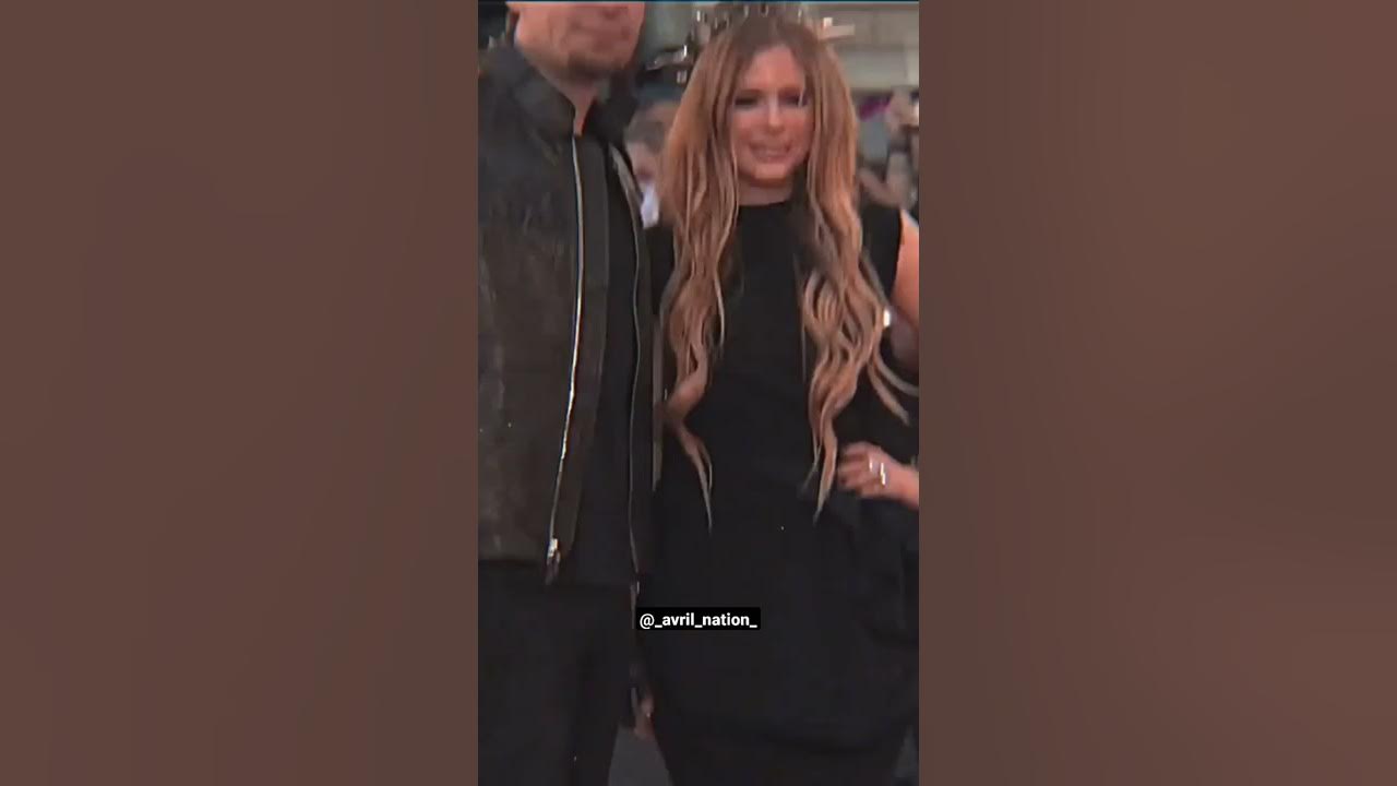#avrillavigne #chadkroeger #nickelback #rockstar #love #live #popstar #shorts #youtube #avrillavigne #chadkroeger #nickelback #rockstar #love #live #popstar #shorts #youtube
