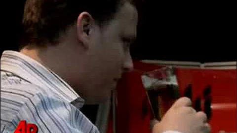 Robotic Bartender Serves Up Beer in London