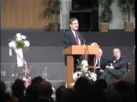 Dr. Walter Martin honored by brother-in-law/C...  ...
