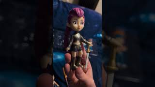 Taking a look at a Knock-off K-Pop Demon Hunters figure set