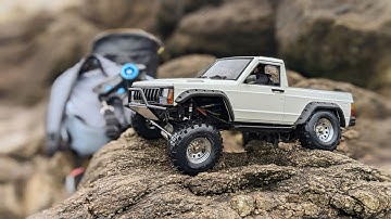 Comanche Scx10 2 beach rocks run / Gladiator Scx24 bonus run