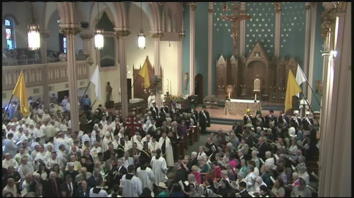 Thousand attend Bishop Rozanskis Installation