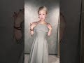 JENNEらしいシルエットが綺麗なワンピースを作りました。シワにもなり難く、冬場は静電気が起きない生地