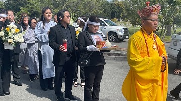 TANG LỄ NGHỆ SĨ DIỆP LANG TẠI CALIFORNIA HOA KỲ,  TT THUY NGA & NHIEU CA SI DEN TIEN BIET