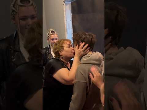 Глеб Три дня дождя и его мама #триднядождя