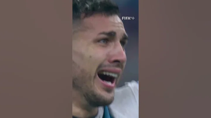 Martinez save and Montiel scores! The moment Argen...