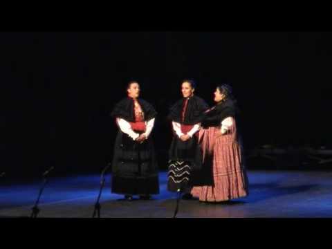 Galician traditional folk dance: Canto de serán tipico ドイツ
