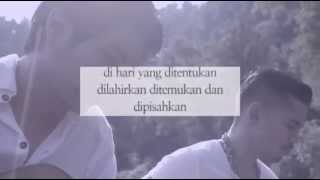 Video voorbeeld van "Maliq & D'Essentials - Semesta (Music Video Lyrics)"