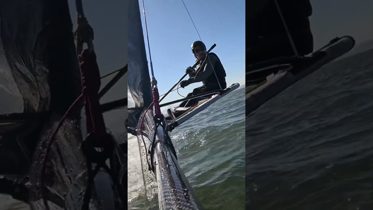 ⁣Full Roar! Moth Sailing with Rogue Rigging #sailing #sailboat #sailingboat #dinghy #mothfroth