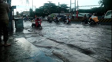 Mưa to trên Quốc lộ 1K ngày 1/8/2015