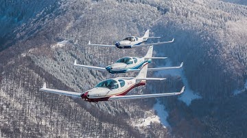 Aerospool aircraft Dynamic WT9 and Advantic WT10 in action.