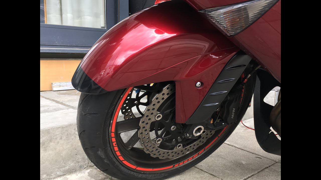 ZZR1400 フロントタイヤ交換 - YouTube