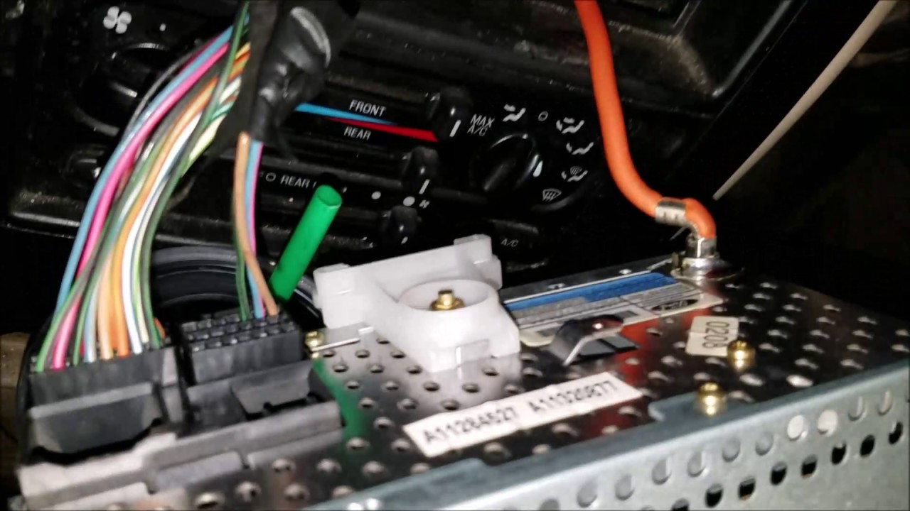 02 Ford Windstar Radio removal - YouTube