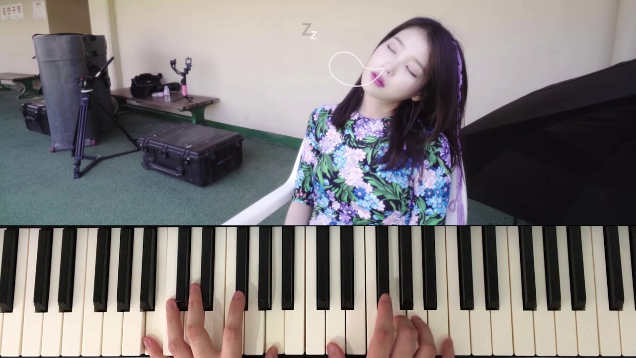 รัก - อัญชลี จงคดีกิจ (Piano Cover) | Pleumbluebeans