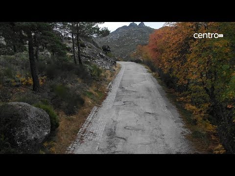 É uma das estradas mais bonitas da Serra da Estrela mas está num estado miserável