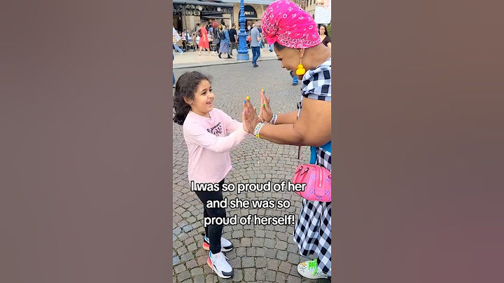 SHY Little Girl SINGS for Vocal Coach on the Street!! 😍💖 #kids #singer #shy #vocalcoach #viral