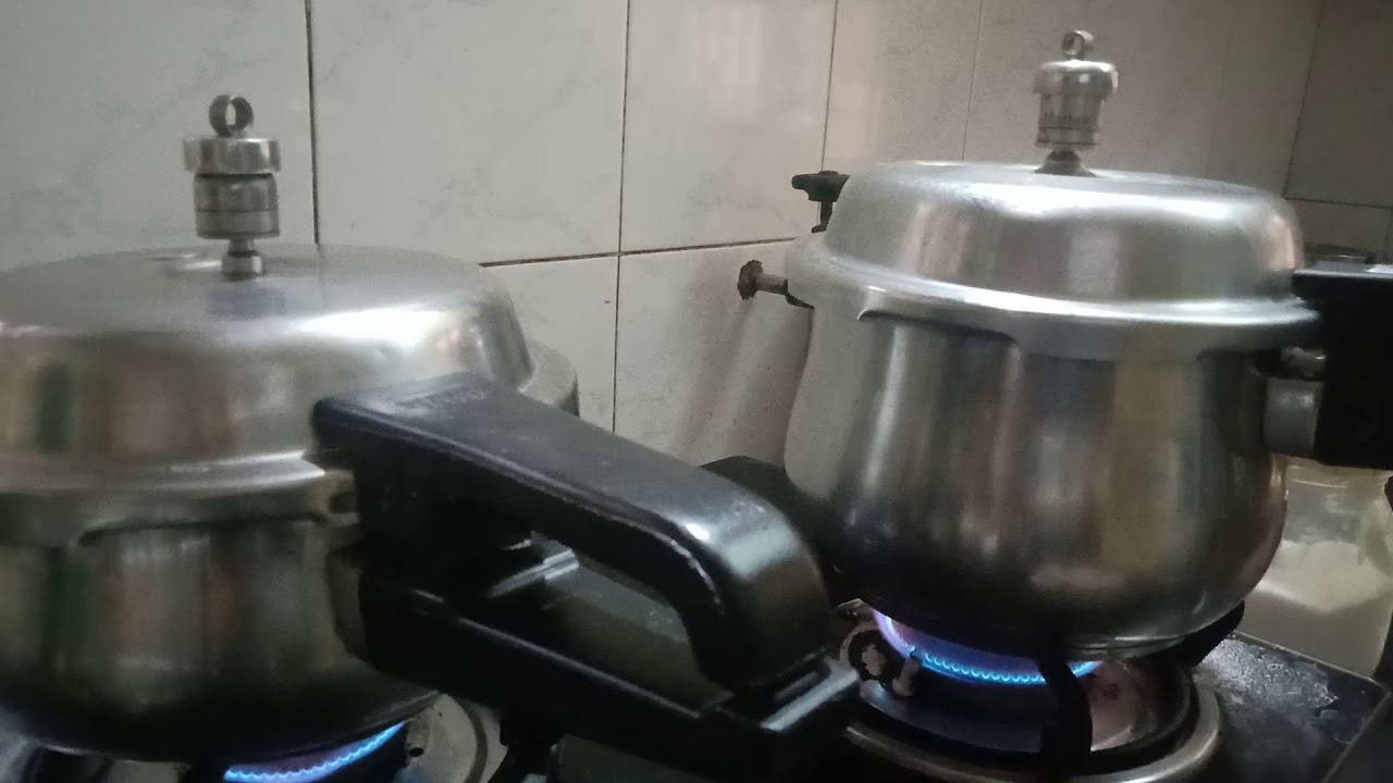 Pressure cooker whistle sound. YouTube