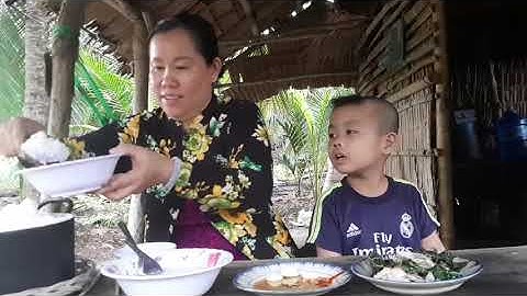 Nhình thôi đã thèm ếch xào lá cách nước cốt dừa thơm ngon đến tận miếng cuối | ATCLD