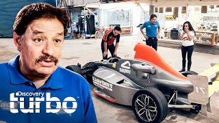 Remodelando un auto de carrera para una piloto | Mexicánicos ¡Marcha Atrás! | Discovery Turbo