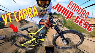 YT INDUSTRIES CAPRA CF JUMP TEST // ENDURO MOUTAIN BIKING LA POMA BIKEPARK - Bienvenido Aguado