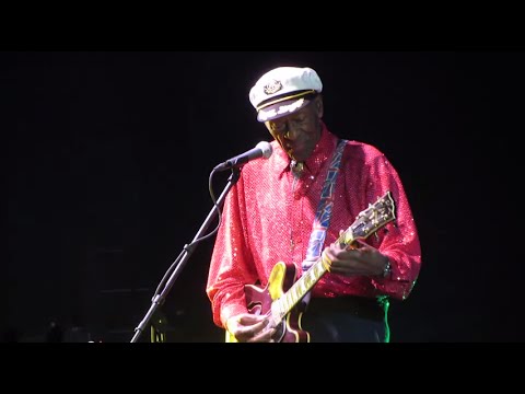 Video: Chuck Berry Net Değeri: Wiki, Evli, Aile, Düğün, Maaş, Kardeşler