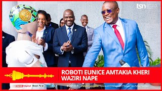 #TAZAMA| ROBOTI EUNICE ALIVYOMJIBU WAZIRI NAPE