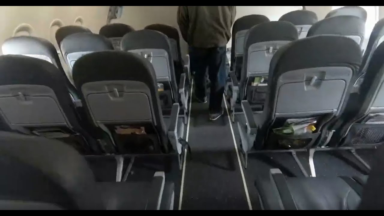 🇲🇽Domestic Arrival at Tijuana Airport (TIJ) Mexico | Walk from the plane to exit