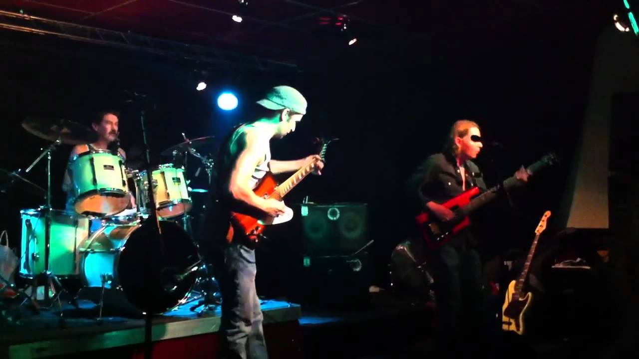 Johnny winter tribute blues band