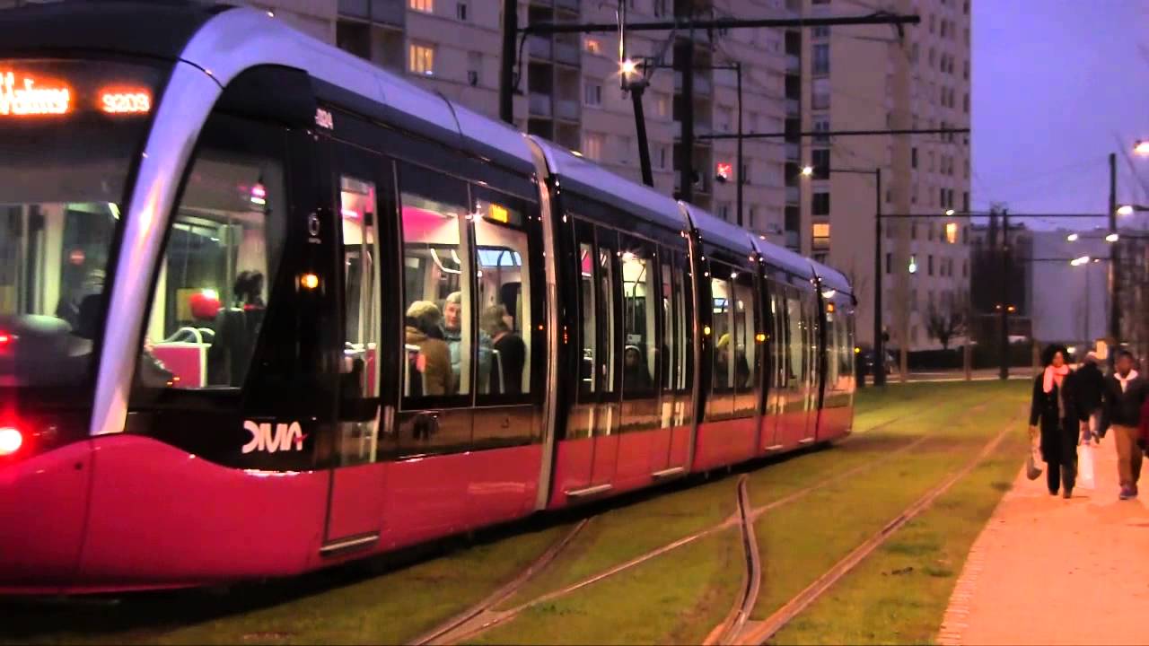 Inauguration du tramway T2 à Chenôve