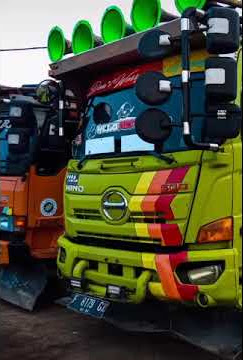 Story wa Dump truck hino500 vs mitsubishi fuso 6x4 keren!