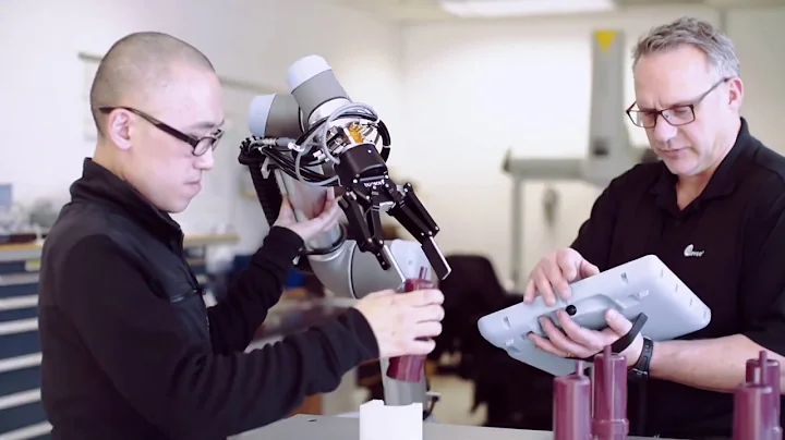 Meet the Cobots at EVCO Plastics