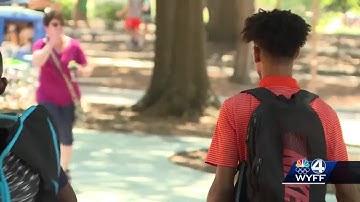 Hundreds of new students started moving in on Clemson