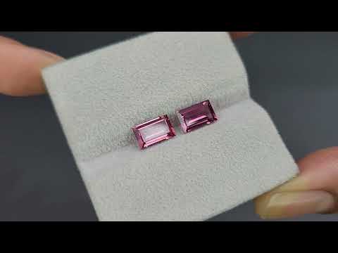 Pair of garnets rhodolite baguette cut 2.31 carats, Madagascar Video  № 1