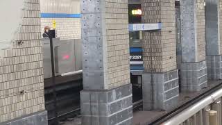 横浜市営地下鉄3000A形（3281編成）普通あざみ野行発車シーン