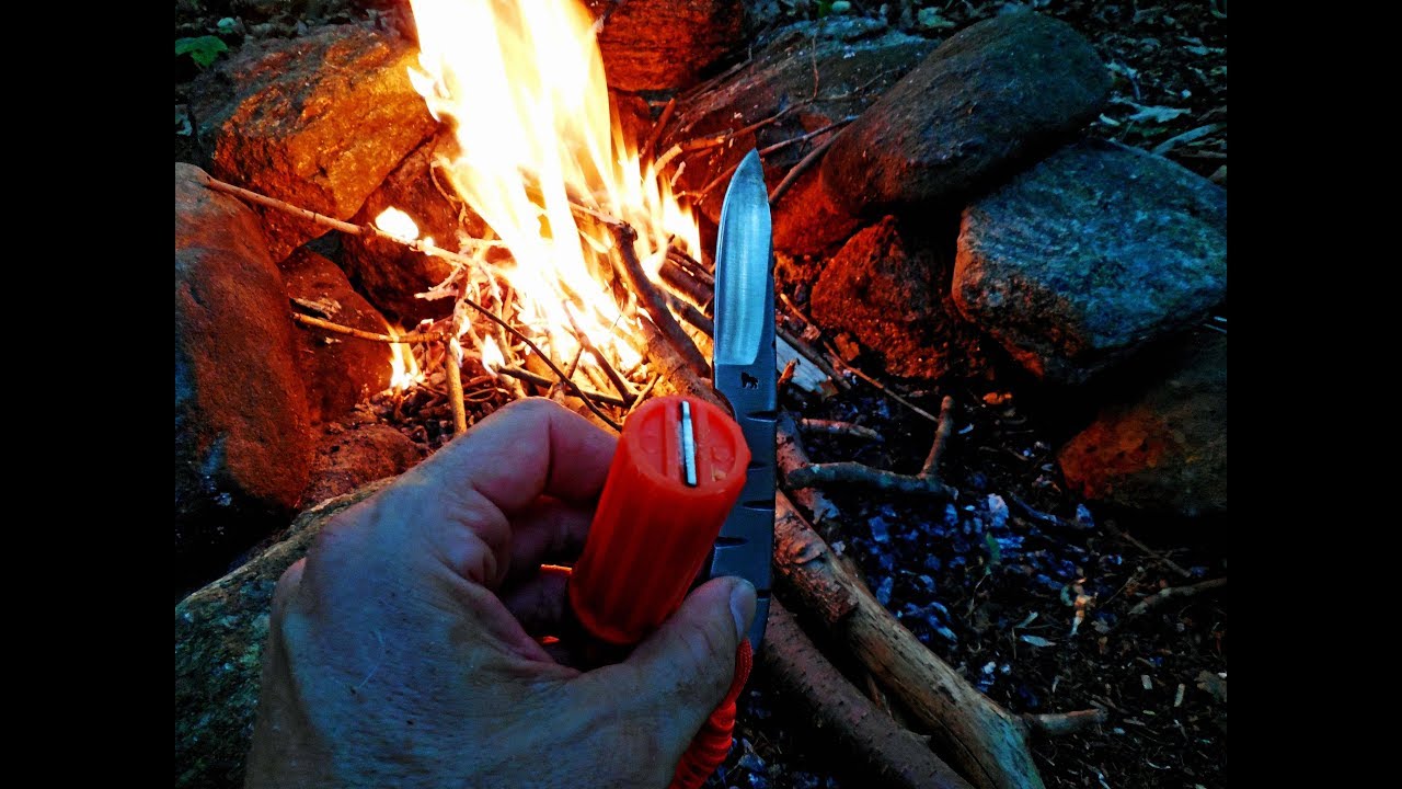 Coleman Waterproof Plastic Matchbox W/Matches Review. Walmart Survival.