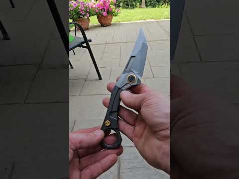 8 POCKET JEWELRY KNIVES
