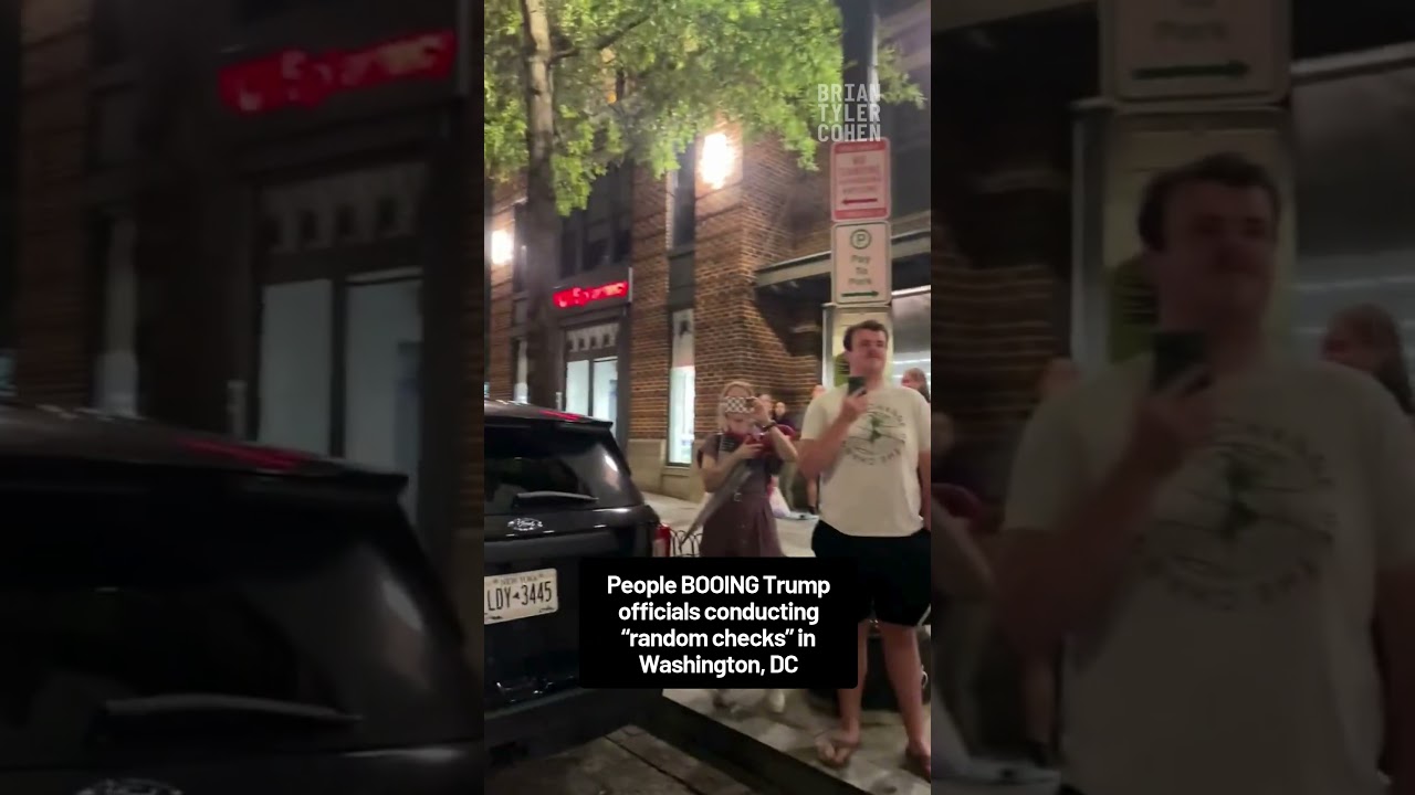 Feds BOOED while conducting “random checks” on DC residents