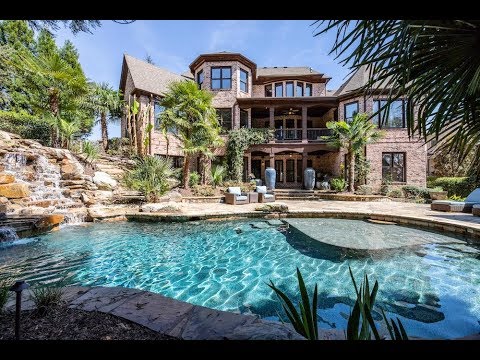 8905 Indian Wells Court ~ St. Marlo Country Club