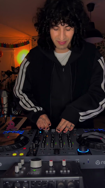 I love this track too much, always end up spinning it through different genres. #djlife #fyp #dj