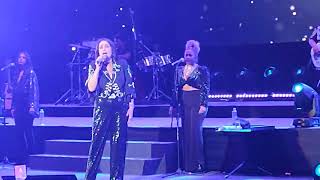 Daniela Romo | De mi enamórate | live