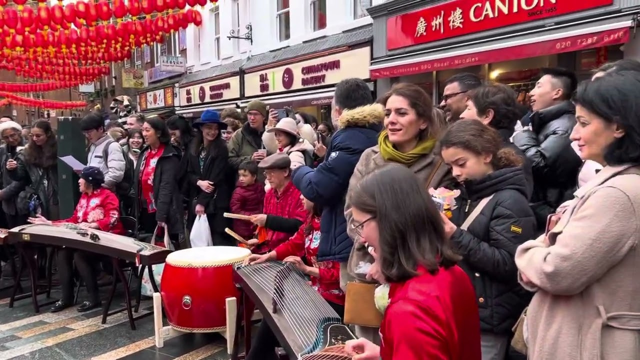伦敦 龙年 唐人街华人社团 古筝