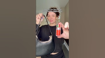 This gloss only received 1 complaint 🤨 #lipgloss #shorts