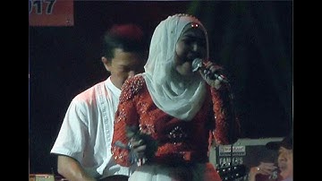 Familys Live Tajur Ciledug   Menjelma Petir   Selvy Anggraini by khuple