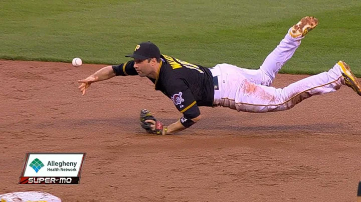 Walker, Mercer turn awesome double play