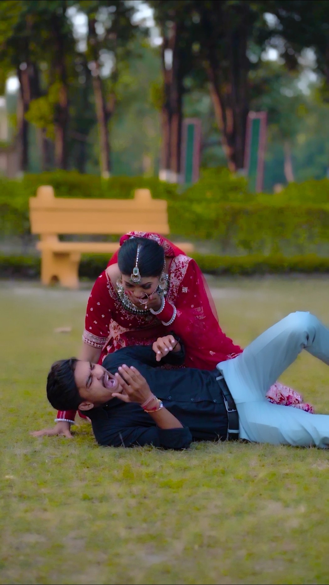 Kamariya lachke re Babu jara bachke Re