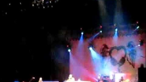 Michael Franti & Spearhead- Hey World
