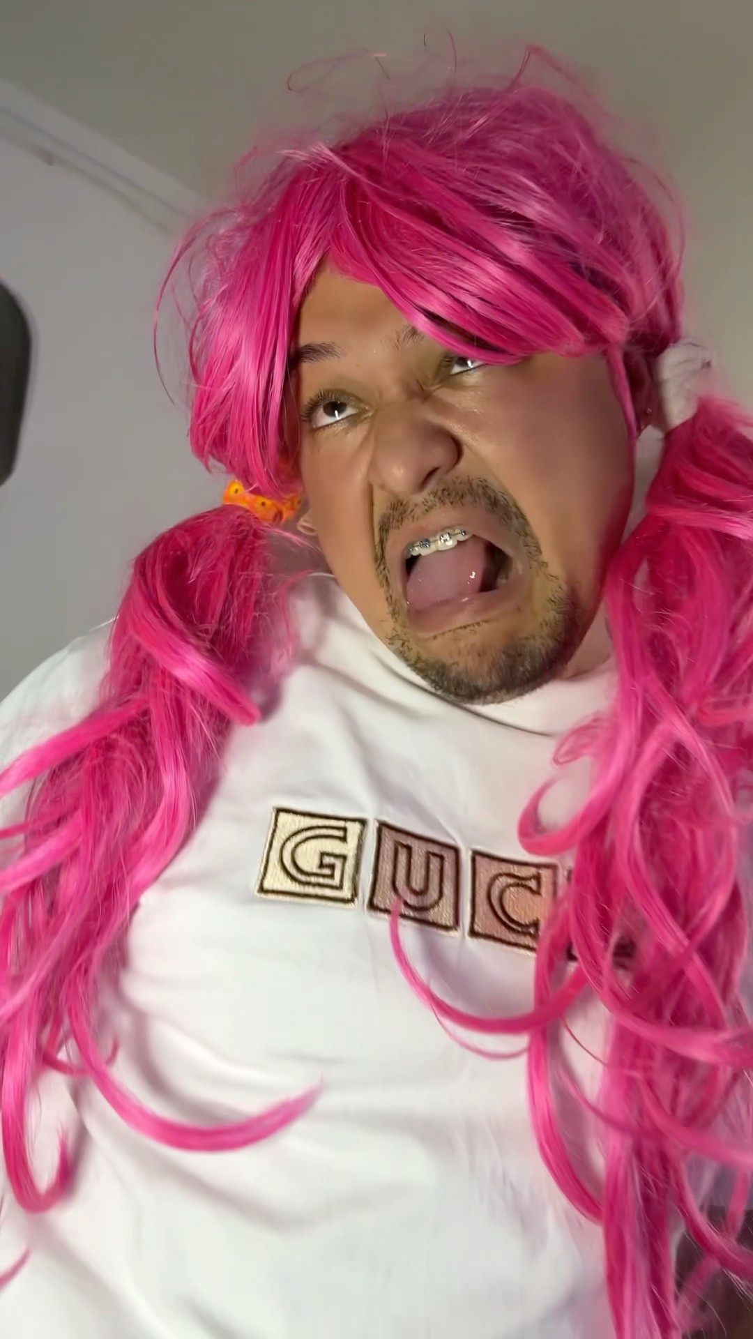 El problema de lavar las cucharas #humor #comeeia#shortviral #youtubeshorts