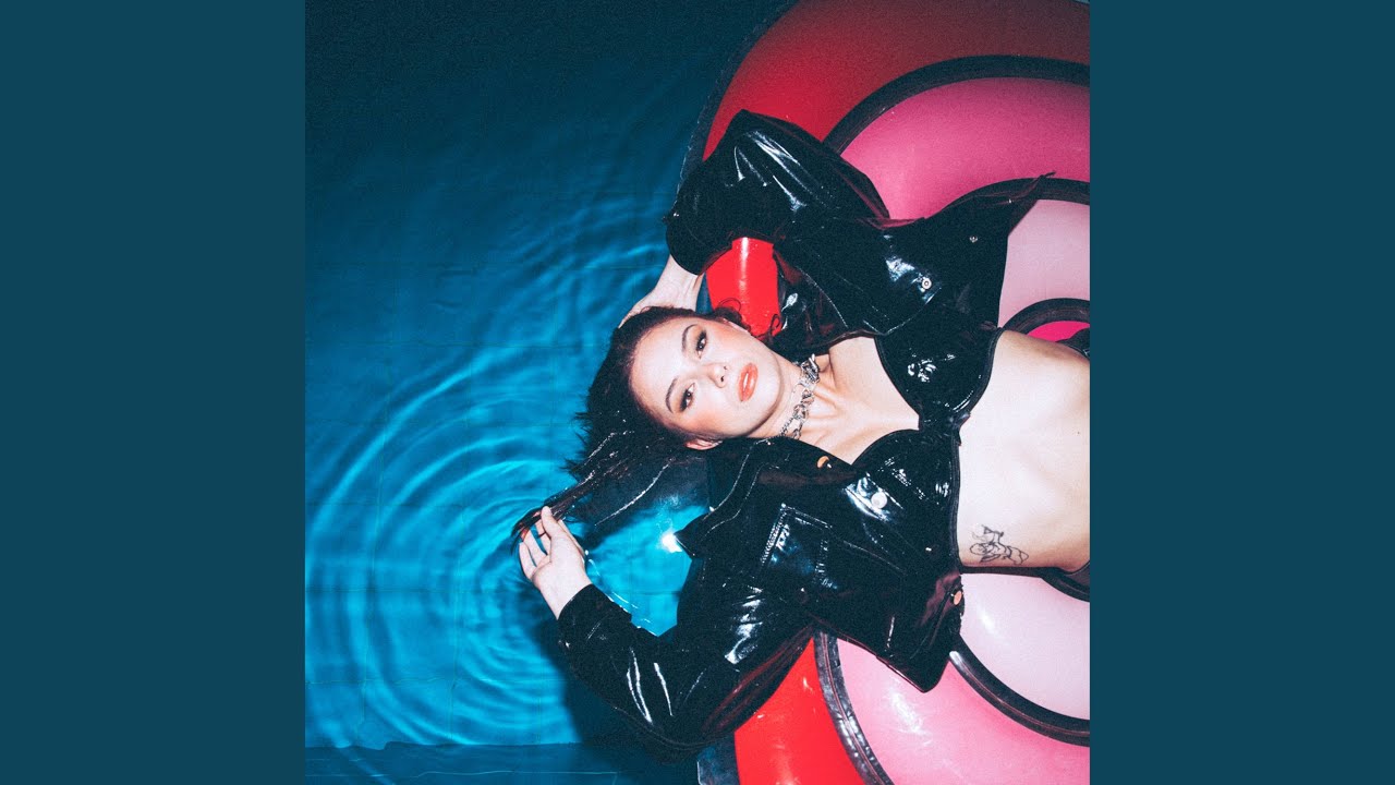 New Music: CHEZ: Australian Alt-Pop/Rock Artist Releases Reflective "What We Did Last Summer"