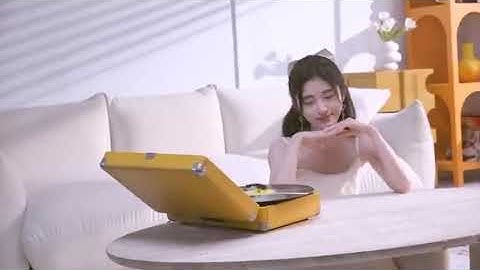 [Hậu Trường] Cúc Tịnh Y quay quảng cáo kem nền Simley (2)