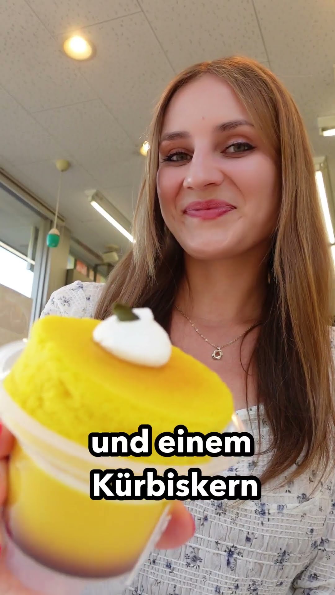Kürbis Soufflé Pudding (limitiert) bei Family Mart in #JAPAN - YouTube